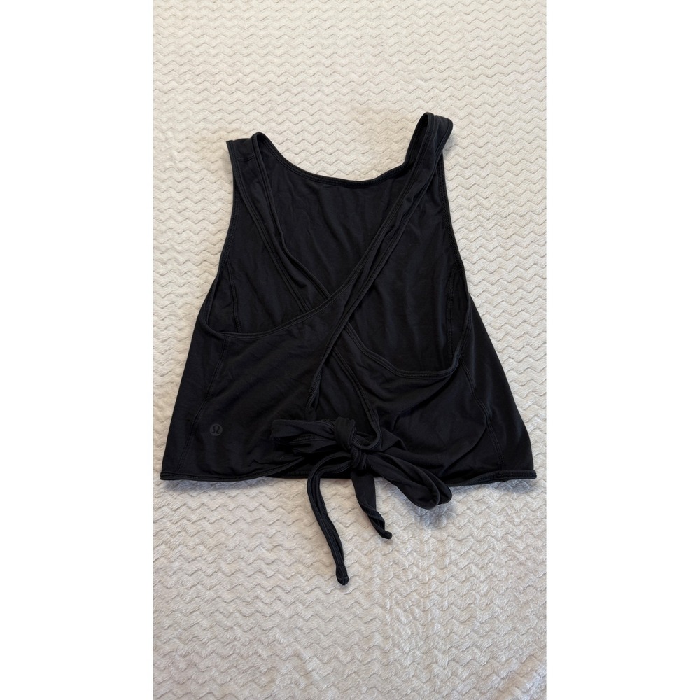 Lululemon Black High Neck Open Back Tie Hem Activewear Tank Top Size 6